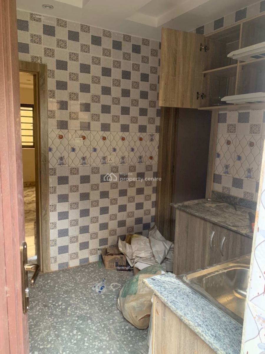 Excellent 2 Bedroom Apartment, Gra Phase 1, Magodo, Lagos, Flat / Apartment for Rent