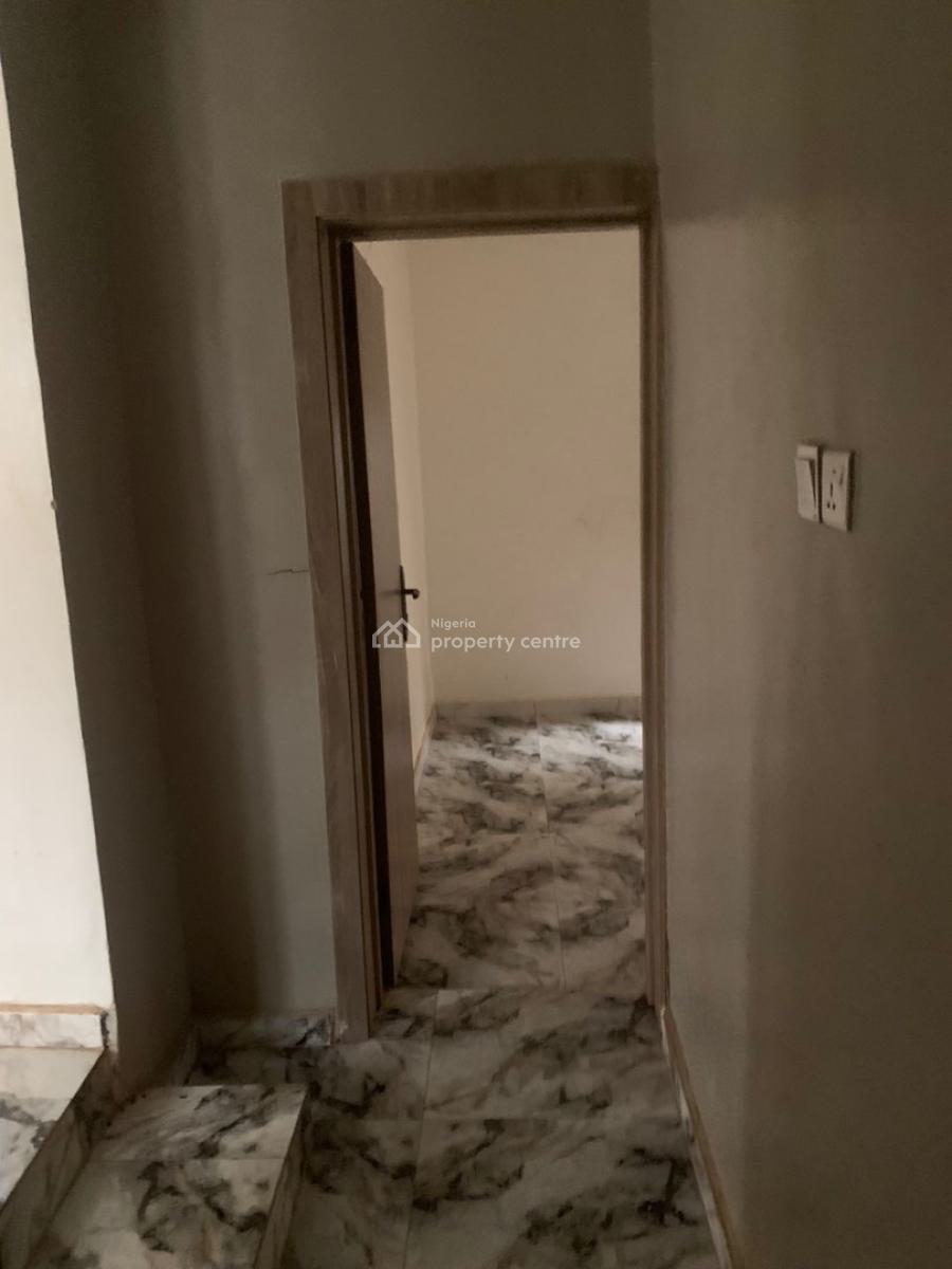 Excellent 2 Bedroom Apartment, Gra Phase 1, Magodo, Lagos, Flat / Apartment for Rent
