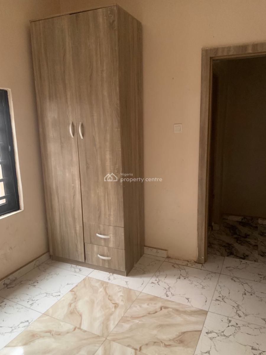 Excellent 2 Bedroom Apartment, Gra Phase 1, Magodo, Lagos, Flat / Apartment for Rent