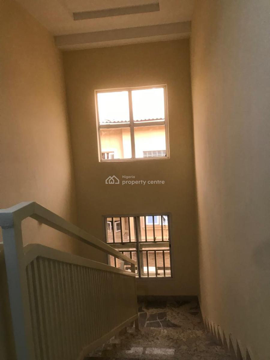 Nicely Built 4 Bedroom Semi Detached Duplex with 2 Rooms Bq, Jabi, Jabi, Abuja, Semi-detached Duplex for Rent