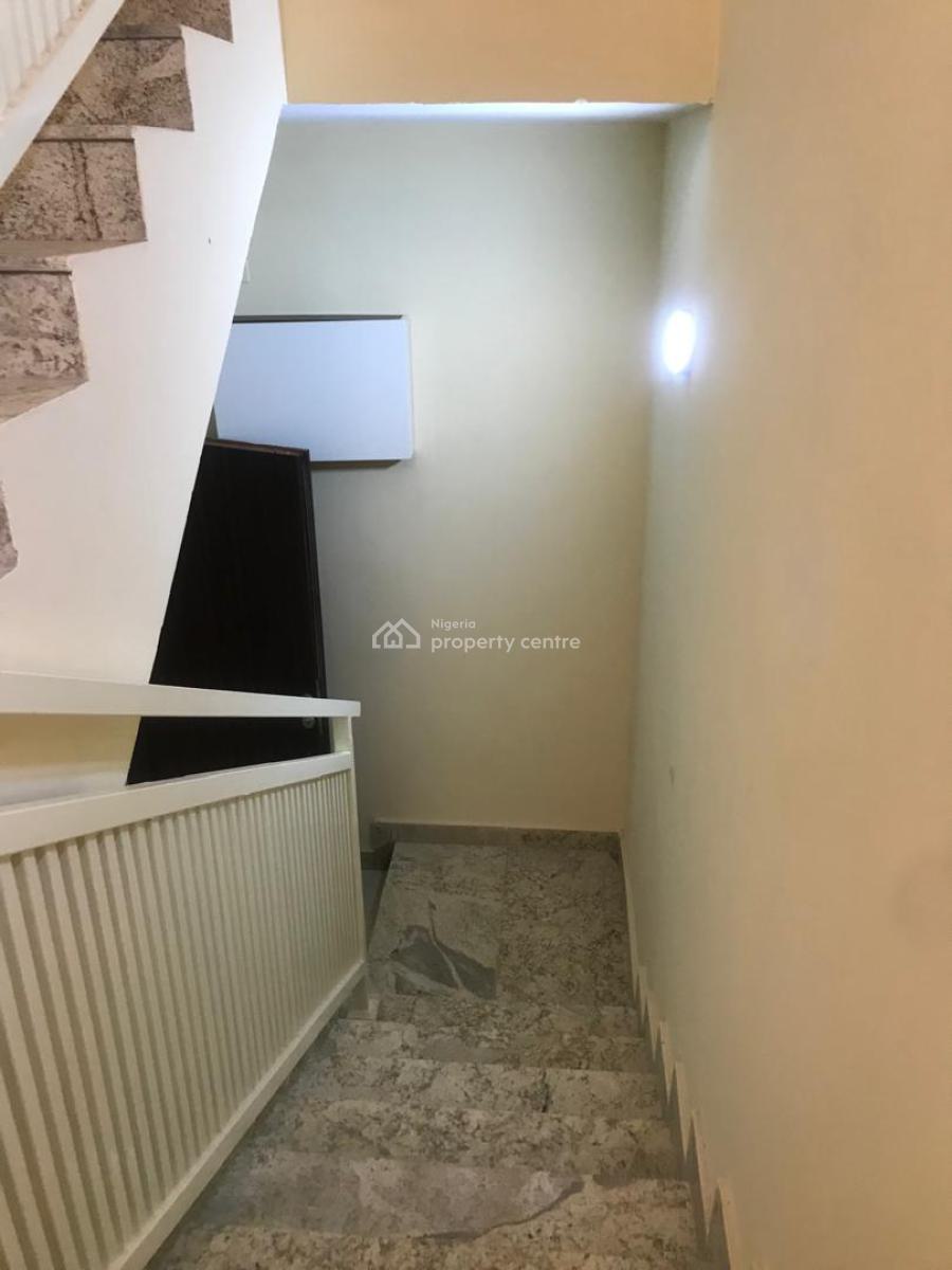 Nicely Built 4 Bedroom Semi Detached Duplex with 2 Rooms Bq, Jabi, Jabi, Abuja, Semi-detached Duplex for Rent