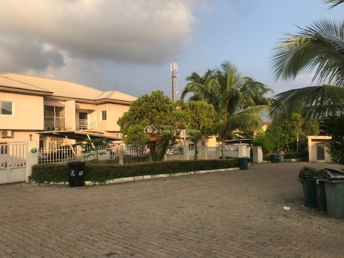 Nicely Built 4 Bedroom Semi Detached Duplex with 2 Rooms Bq, Jabi, Jabi, Abuja, Semi-detached Duplex for Rent
