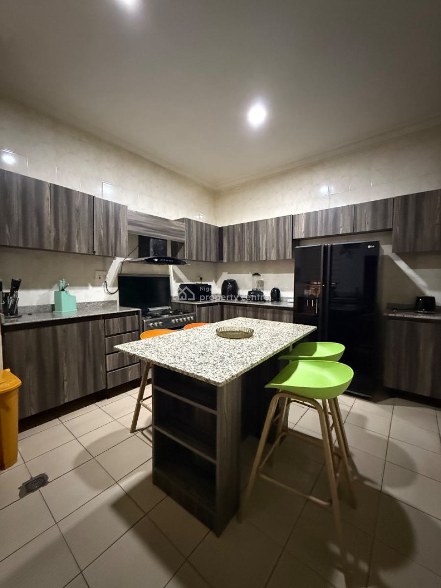 Fully Furnished and Fully Serviced 4 Bedroom Duplex with Bq, Maitama District, Abuja, Detached Duplex for Rent