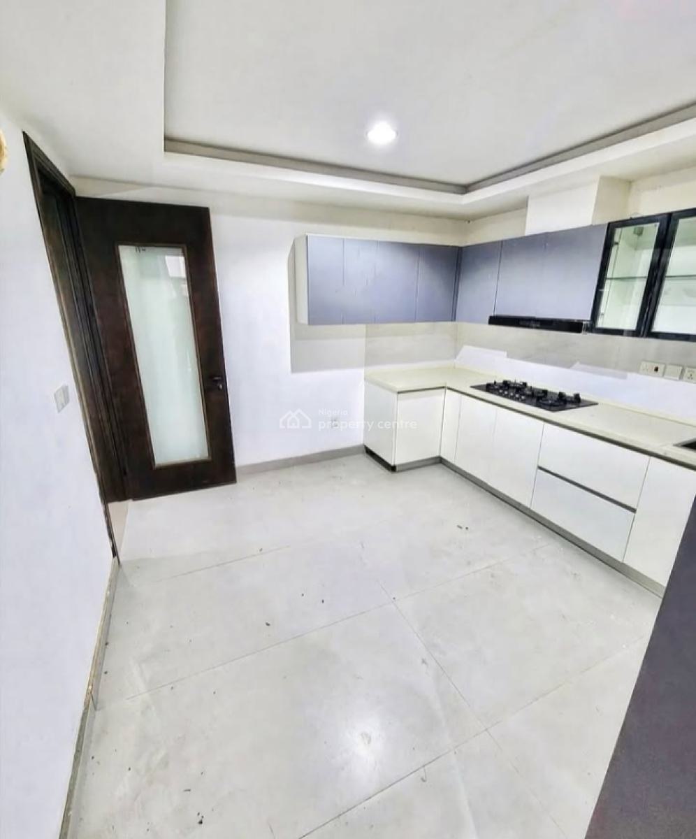 Exquisite Brand New 3 Bedroom Apartment, Lekki Phase 1, Lekki, Lagos, Flat / Apartment for Sale