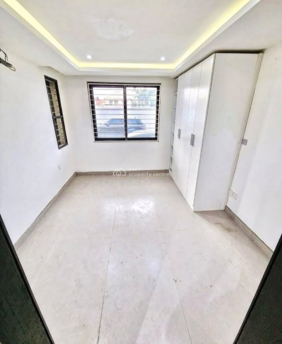 Exquisite Brand New 3 Bedroom Apartment, Lekki Phase 1, Lekki, Lagos, Flat / Apartment for Sale