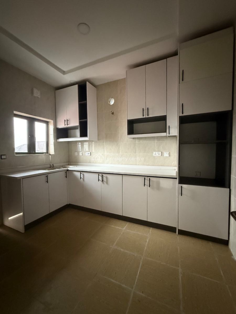 Spacious 3 Bedroom Apartment on Third Floor, Blue Cubana, Mabushi, Abuja, Flat / Apartment for Rent