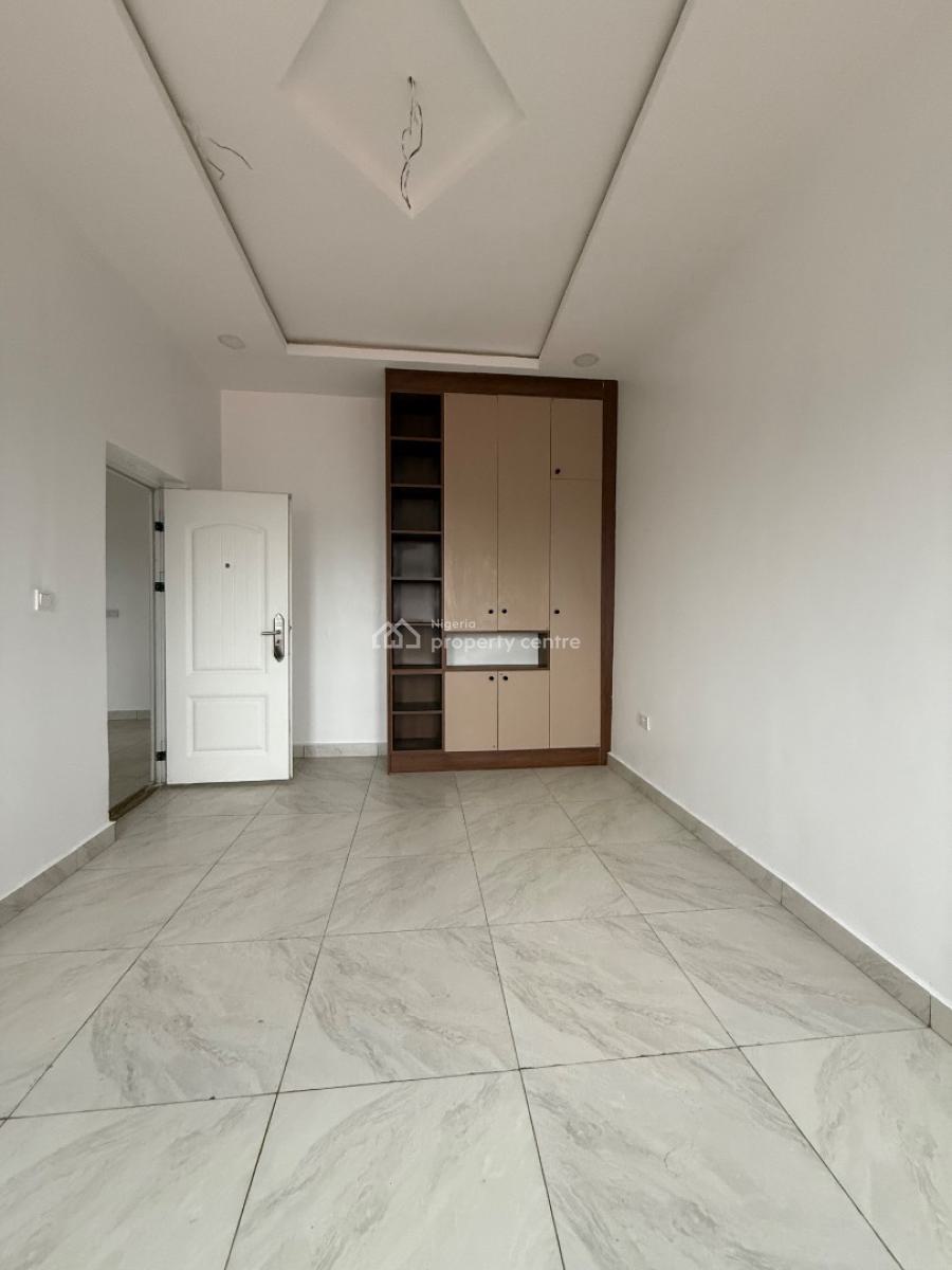Spacious 3 Bedroom Apartment on Third Floor, Blue Cubana, Mabushi, Abuja, Flat / Apartment for Rent
