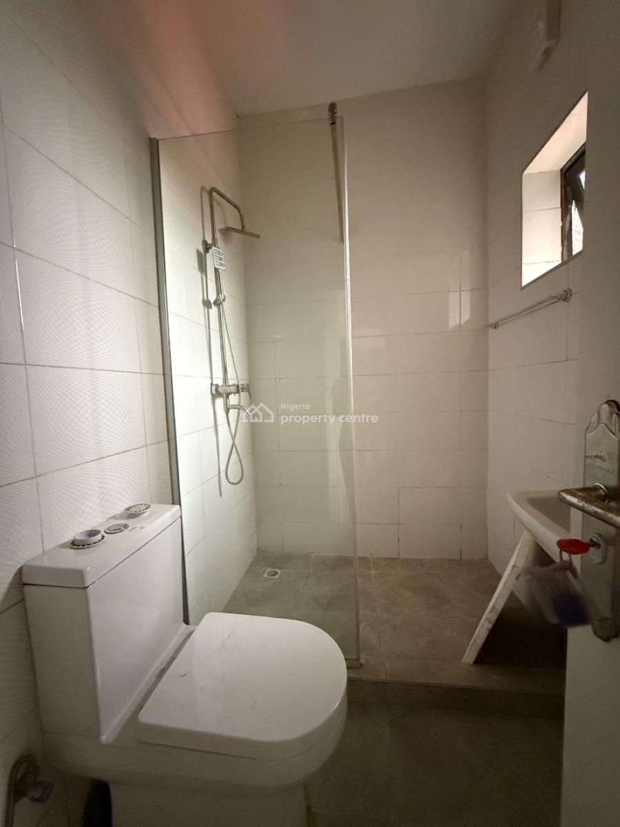 Spacious 3 Bedroom Apartment on Third Floor, Blue Cubana, Mabushi, Abuja, Flat / Apartment for Rent