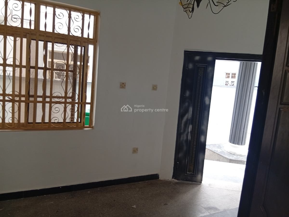 a Fresh Renovated Large 5 Bedroom Fully Detached Duplex, Lekki Phase 1, Lekki, Lagos, Detached Duplex for Rent