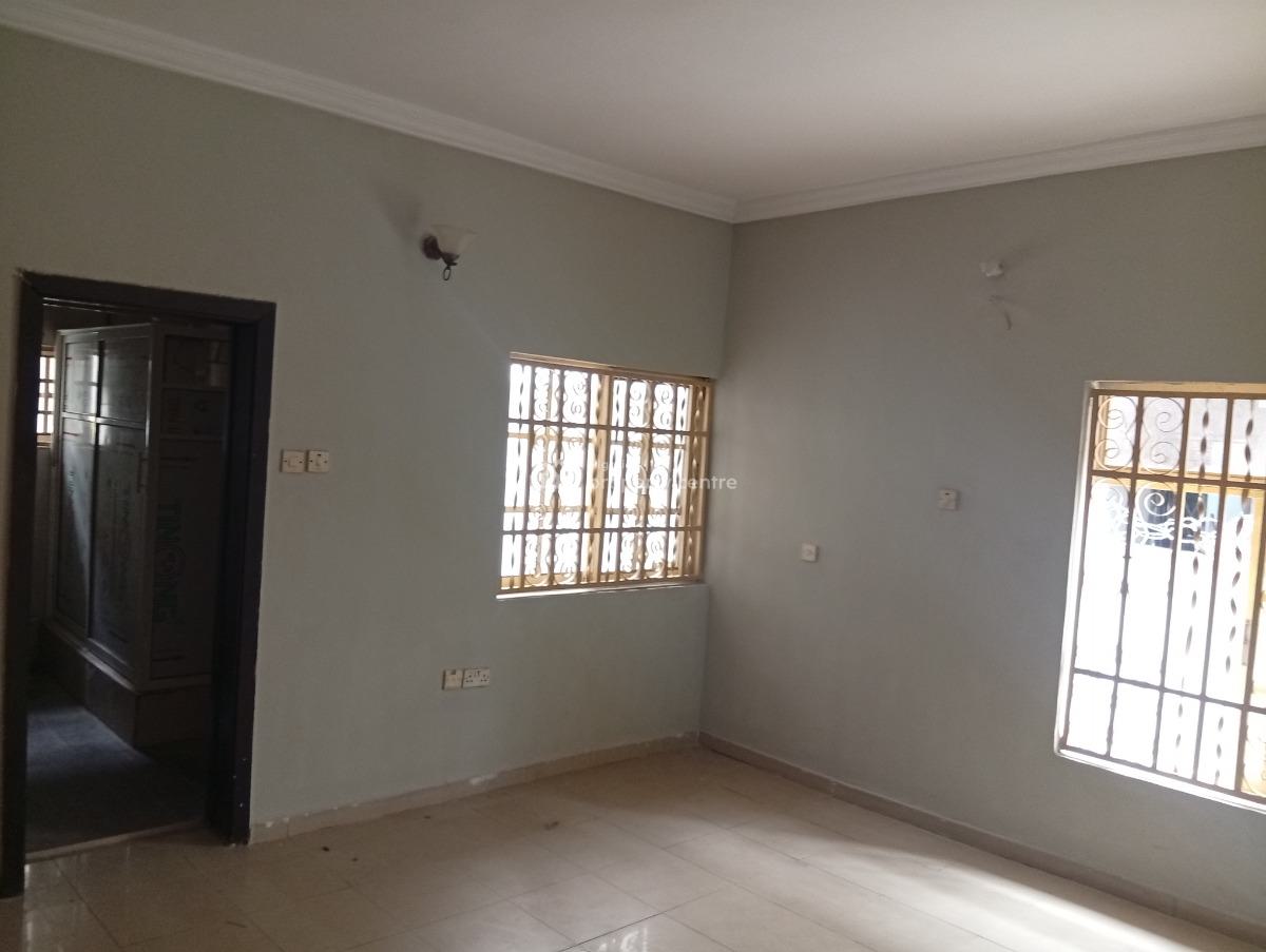 a Fresh Renovated Large 5 Bedroom Fully Detached Duplex, Lekki Phase 1, Lekki, Lagos, Detached Duplex for Rent