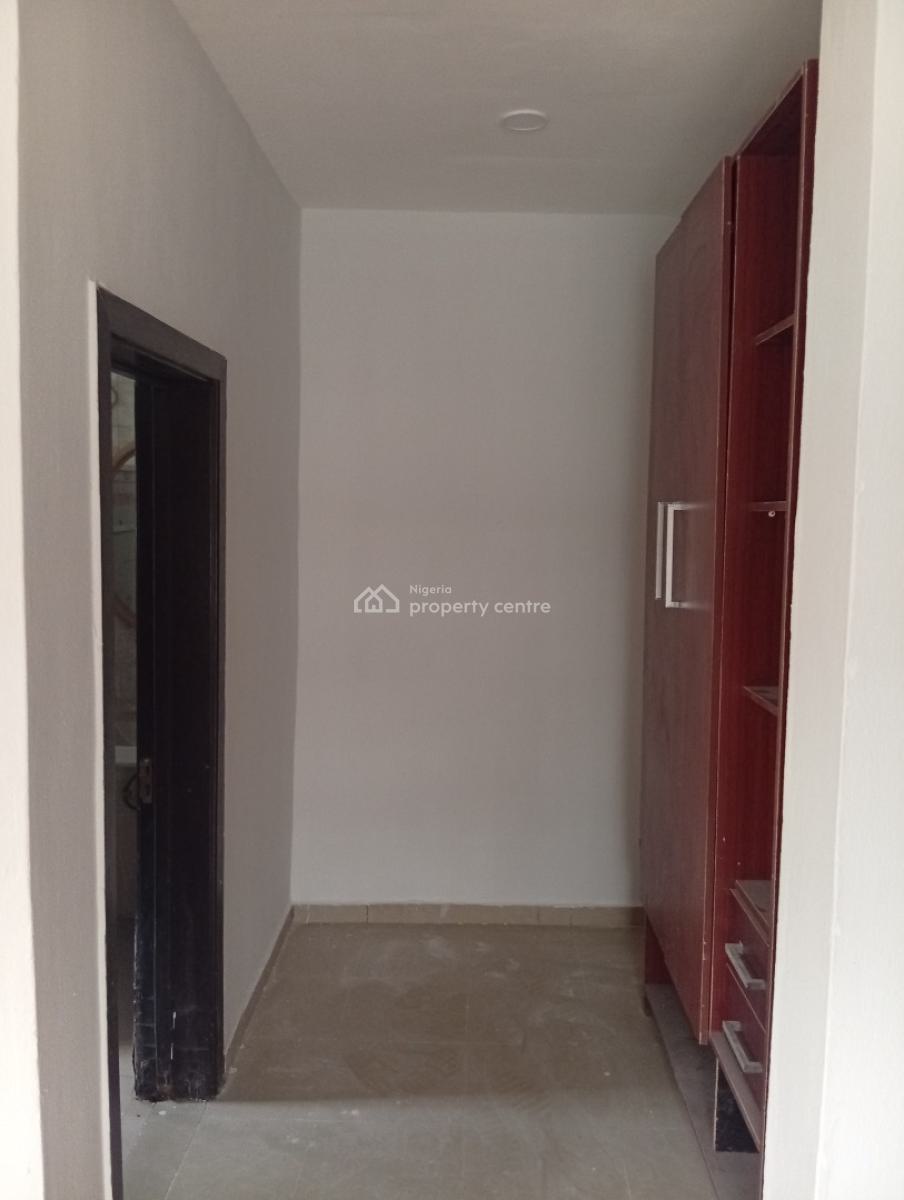 a Fresh Renovated Large 5 Bedroom Fully Detached Duplex, Lekki Phase 1, Lekki, Lagos, Detached Duplex for Rent