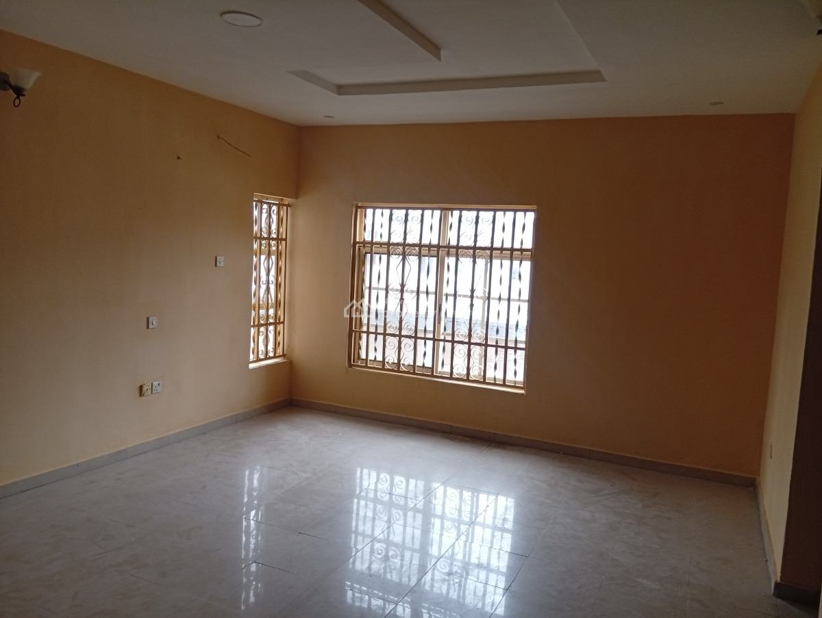 a Fresh Renovated Large 5 Bedroom Fully Detached Duplex, Lekki Phase 1, Lekki, Lagos, Detached Duplex for Rent