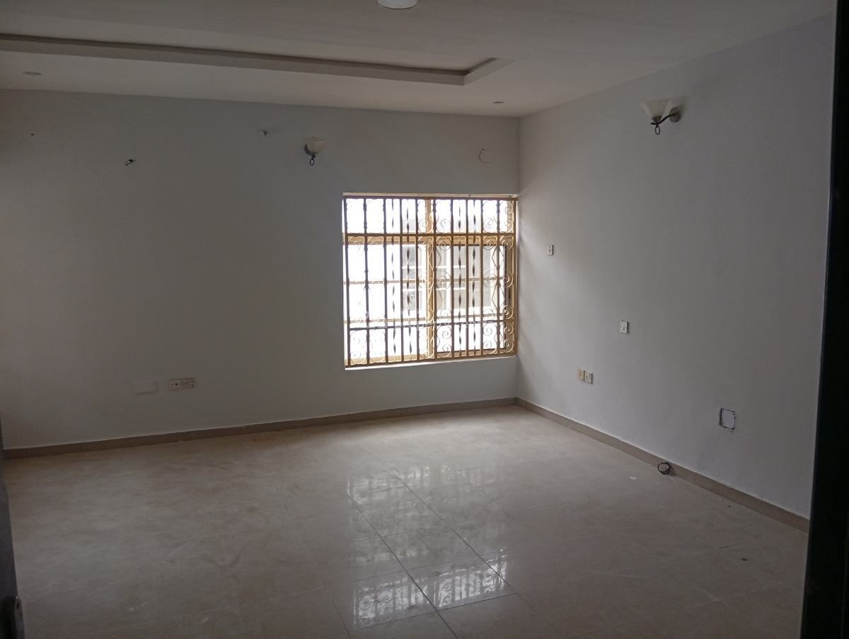 a Fresh Renovated Large 5 Bedroom Fully Detached Duplex, Lekki Phase 1, Lekki, Lagos, Detached Duplex for Rent