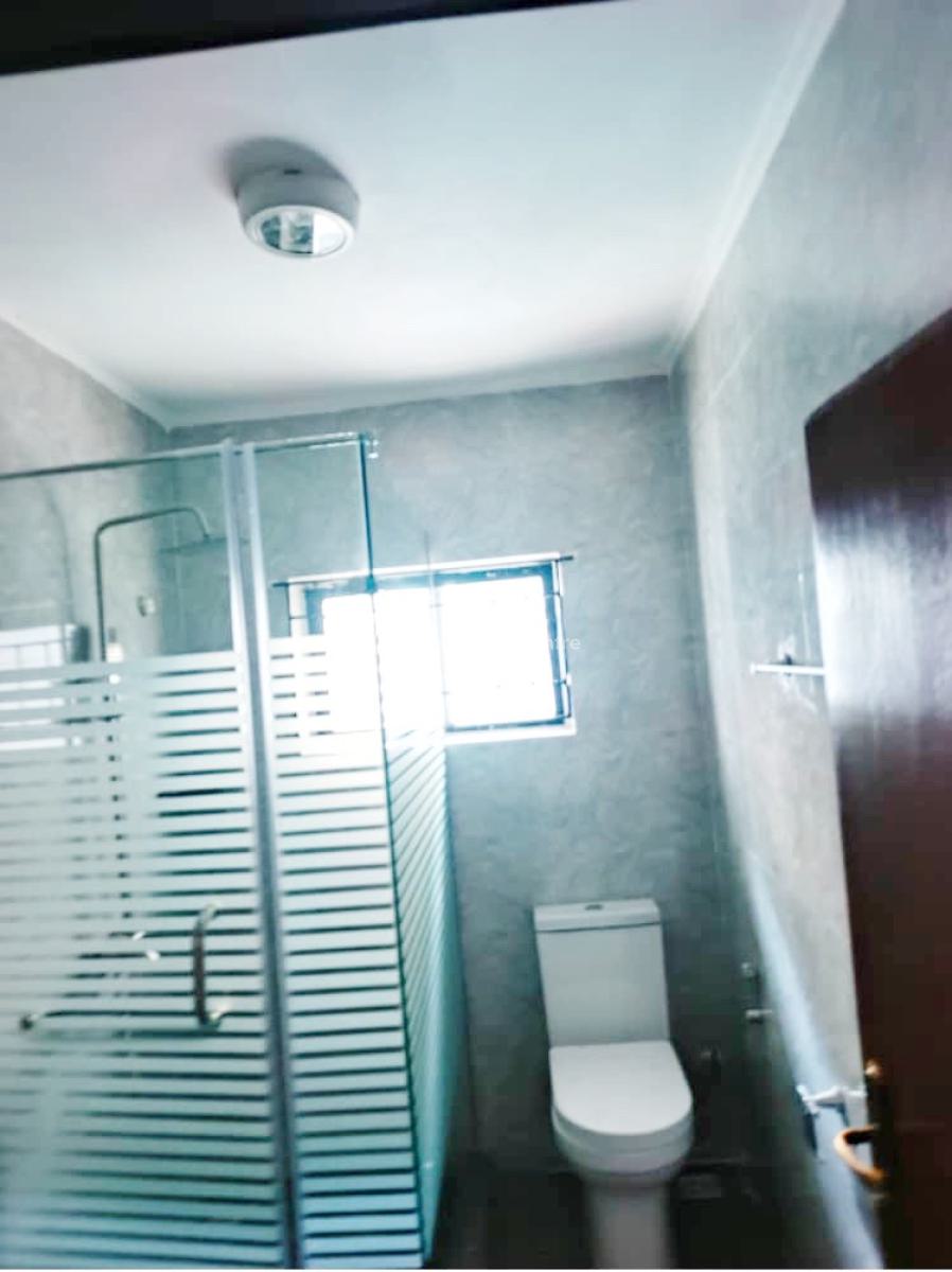 Luxury Renovated 3 Bedroom Flat with Bq, Omole Phase 2, Ikeja, Lagos, Flat / Apartment for Rent