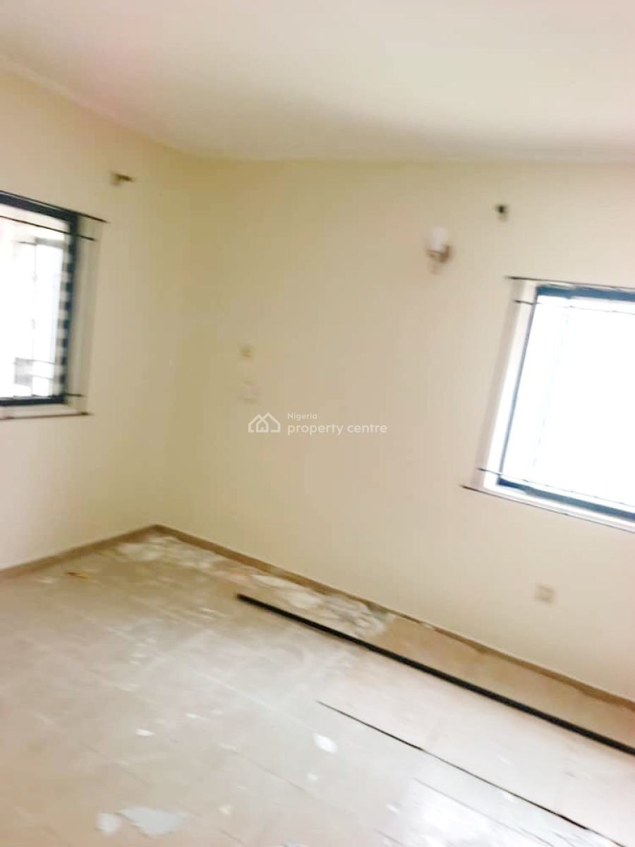 Luxury Renovated 3 Bedroom Flat with Bq, Omole Phase 2, Ikeja, Lagos, Flat / Apartment for Rent