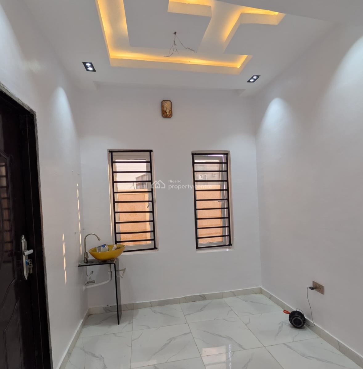 3 Bedroom Bungalow with Bq, Off Eleyele Road, Ibadan, Oyo, Detached Bungalow for Sale