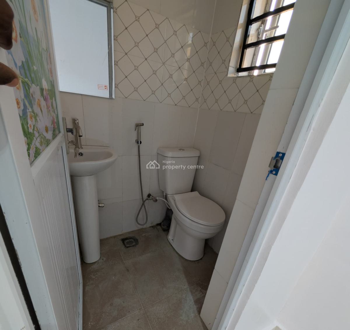 3 Bedroom Bungalow with Bq, Off Eleyele Road, Ibadan, Oyo, Detached Bungalow for Sale