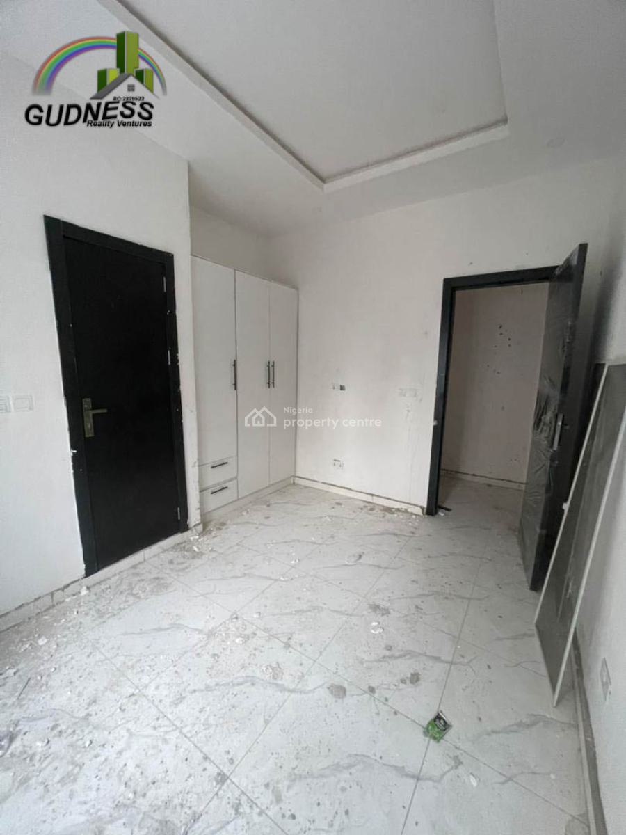 2 Bedroom Apartment, Ikota Villa Estate, Ikota, Lekki, Lagos, Flat / Apartment for Sale