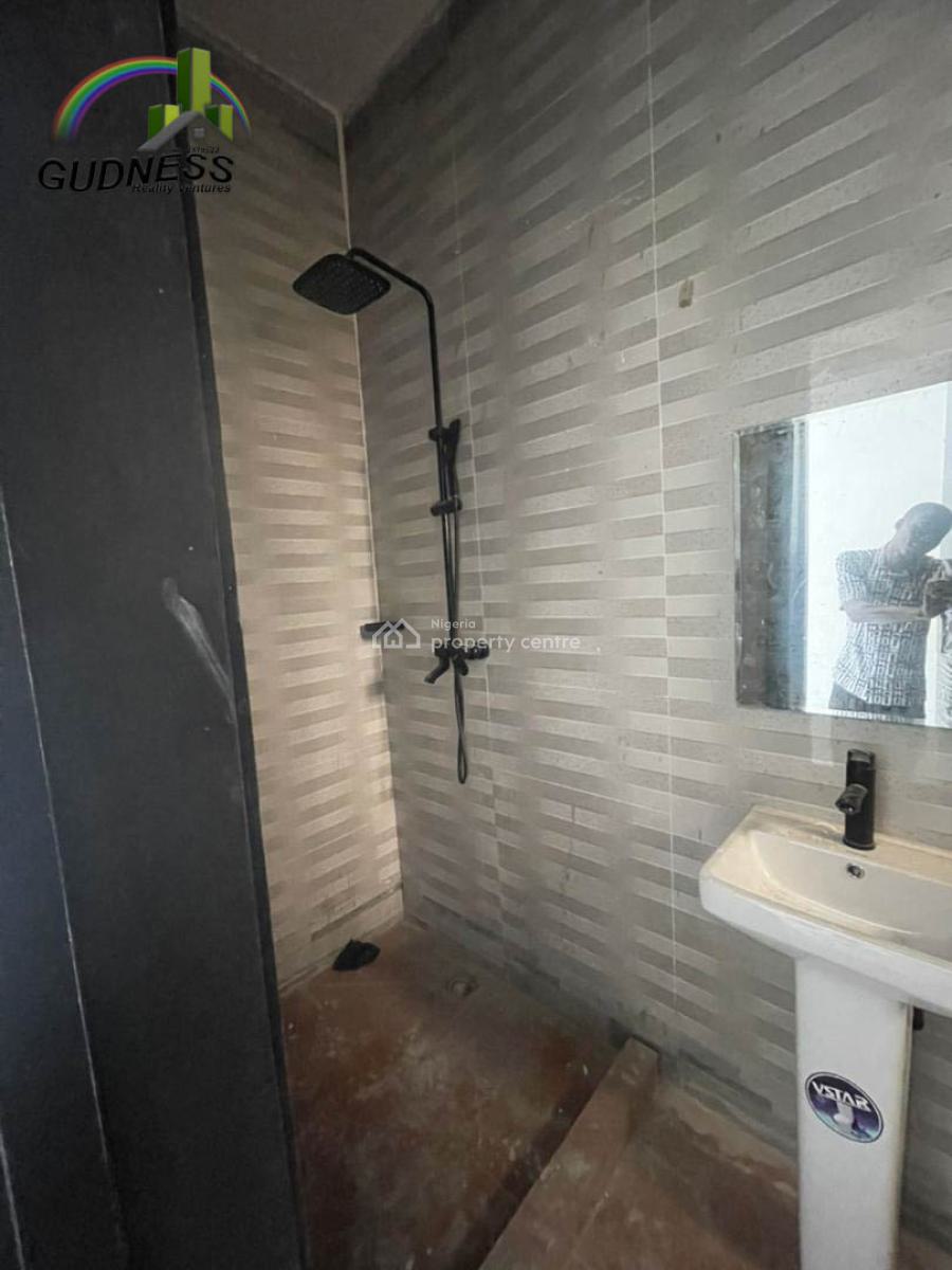 2 Bedroom Apartment, Ikota Villa Estate, Ikota, Lekki, Lagos, Flat / Apartment for Sale