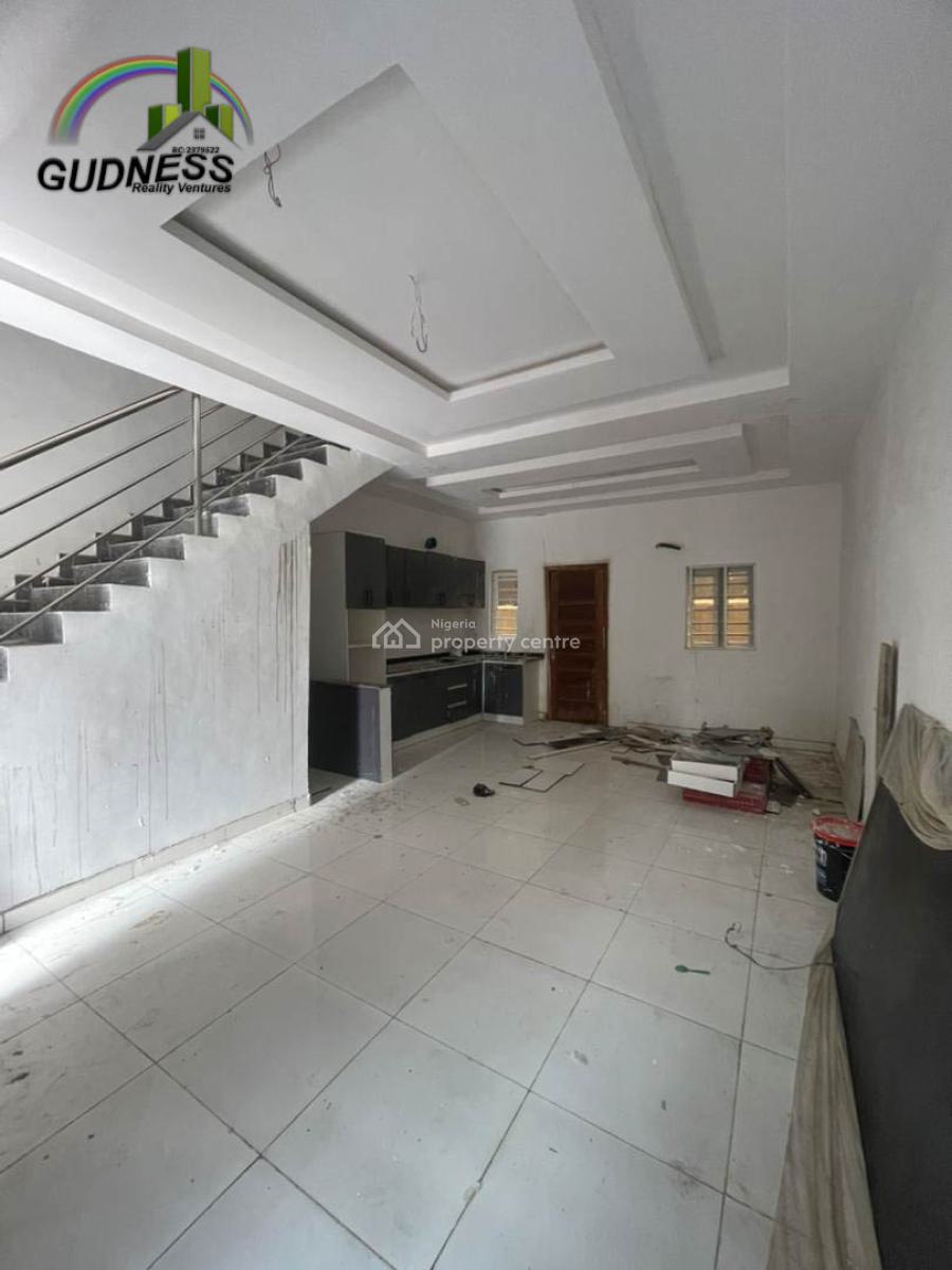 2 Bedroom Apartment, Ikota Villa Estate, Ikota, Lekki, Lagos, Flat / Apartment for Sale