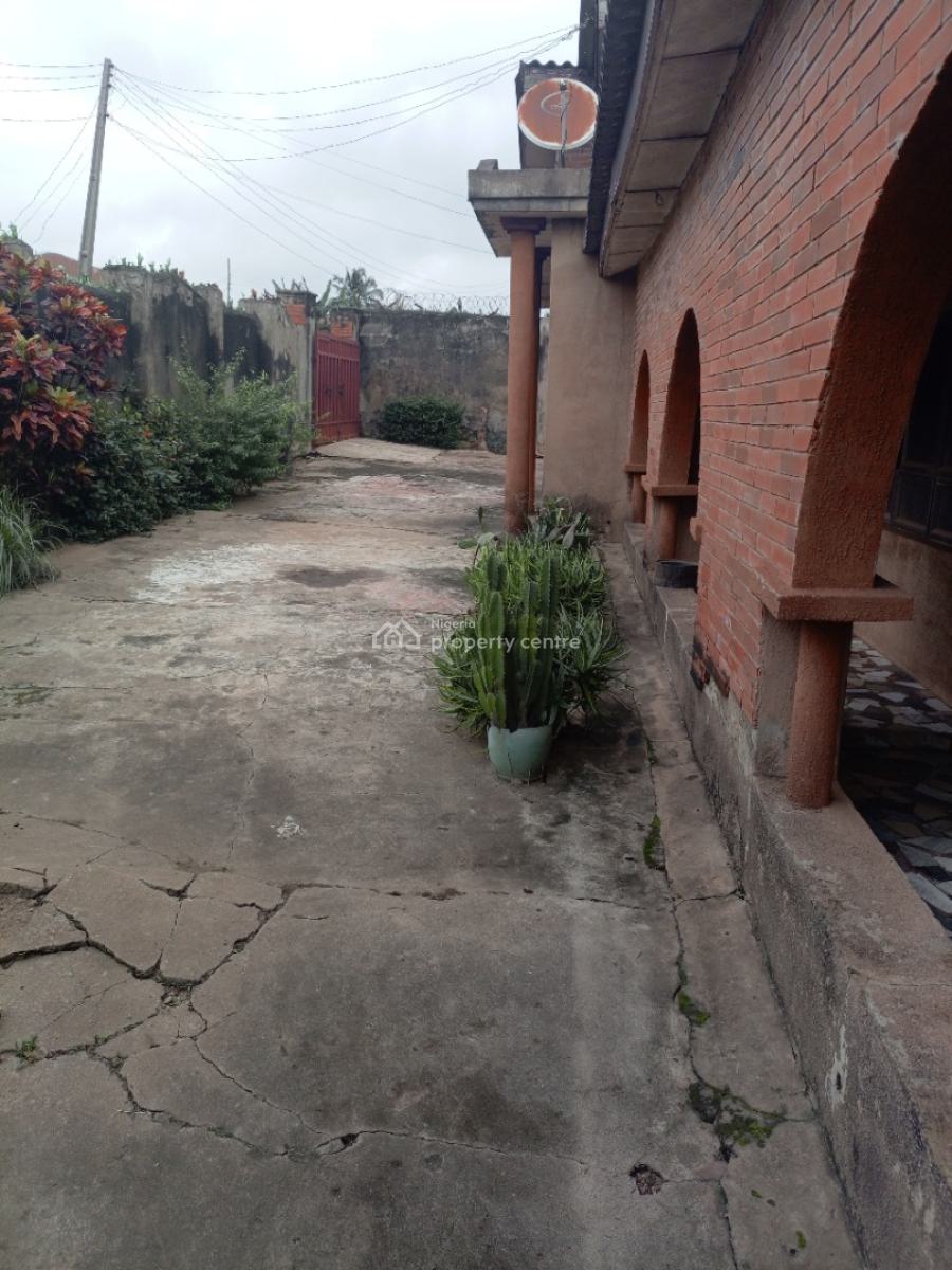 Structurally Sound 6 Bedroom Bungalow En Suite 820sqm of Land, Isebo, Alakia, Ibadan, Oyo, Detached Bungalow for Sale