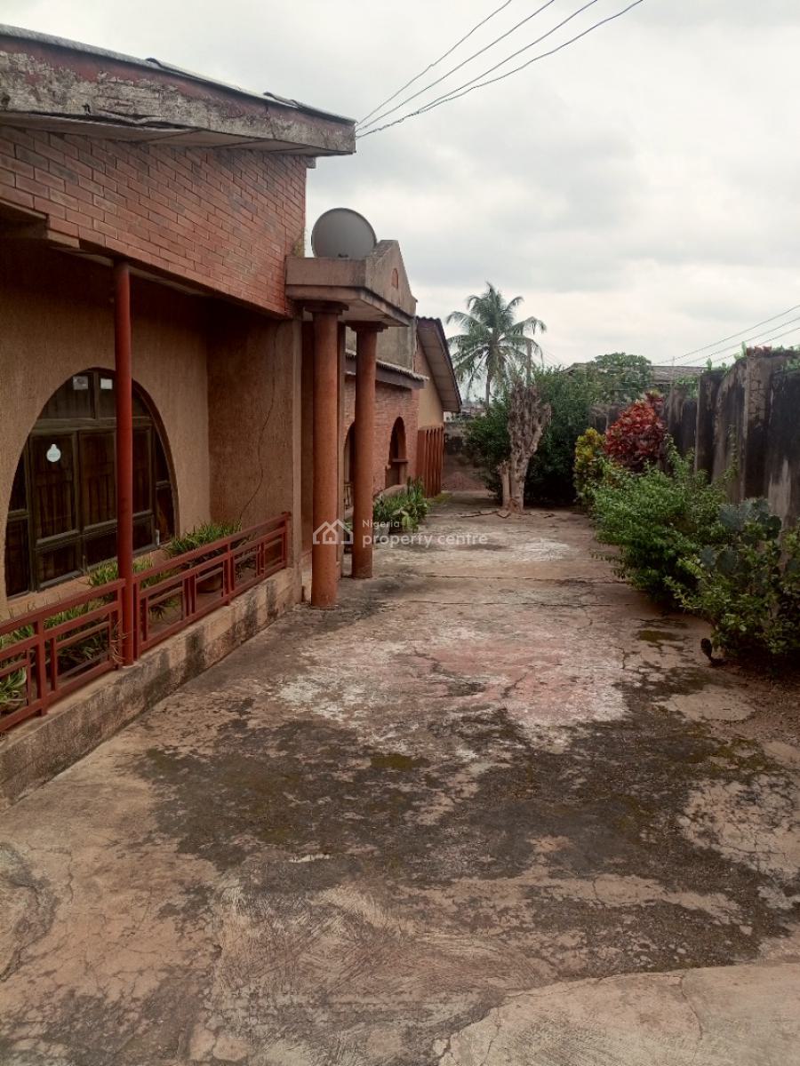 Structurally Sound 6 Bedroom Bungalow En Suite 820sqm of Land, Isebo, Alakia, Ibadan, Oyo, Detached Bungalow for Sale