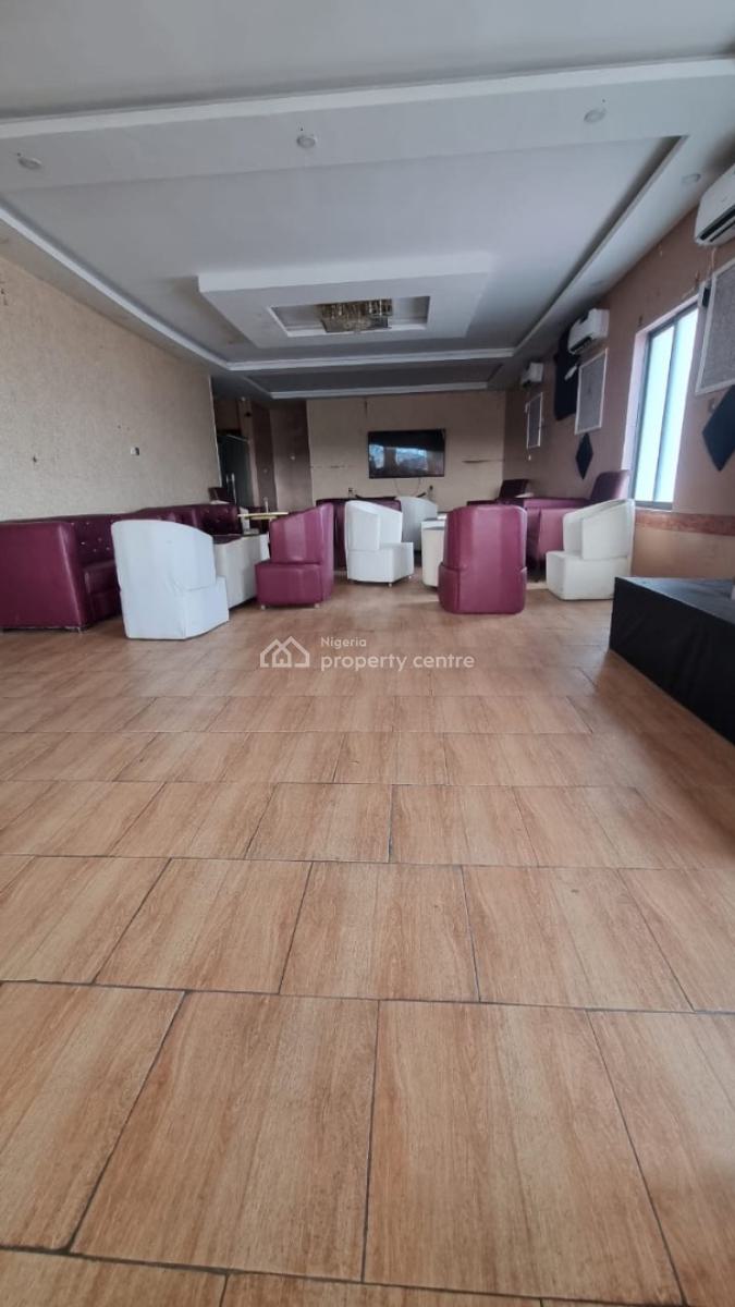 Lounge Space Available in a Prime Location, Ikota, Lekki, Lagos, Restaurant / Bar for Rent