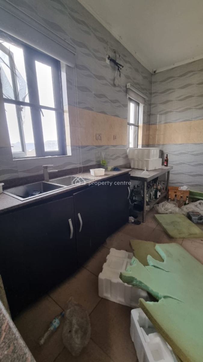 Lounge Space Available in a Prime Location, Ikota, Lekki, Lagos, Restaurant / Bar for Rent