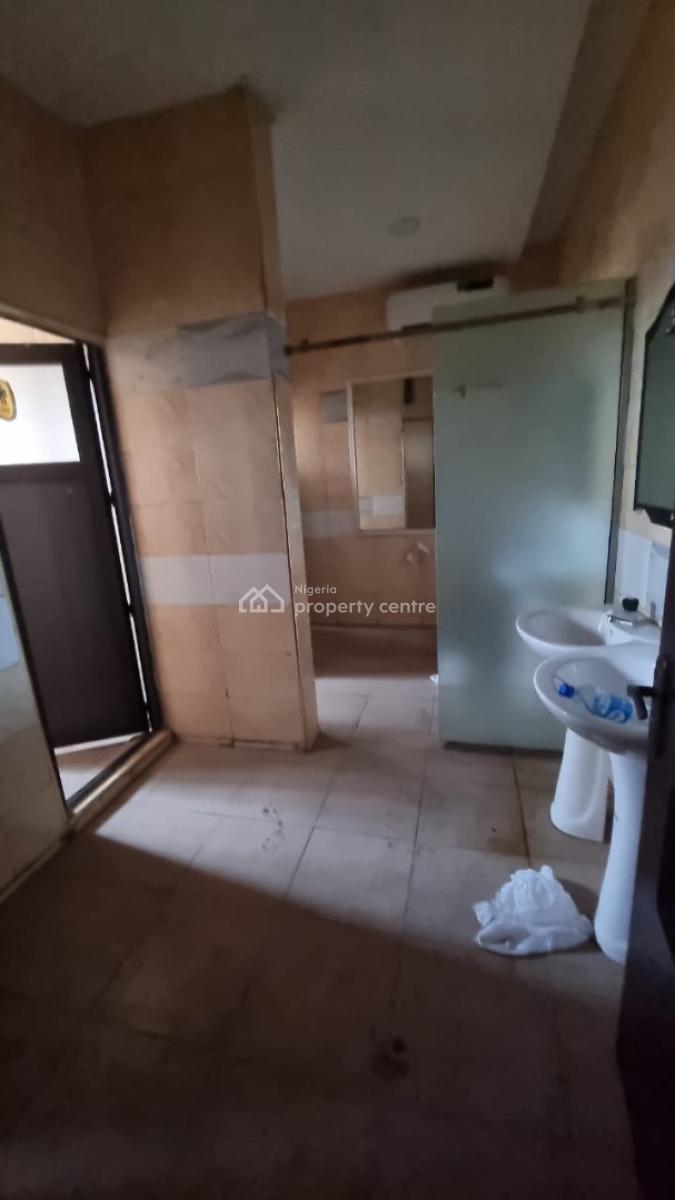 Lounge Space Available in a Prime Location, Ikota, Lekki, Lagos, Restaurant / Bar for Rent