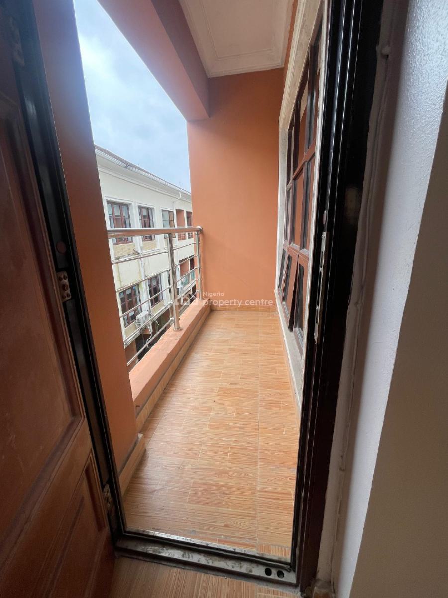 Massive Semi Master Bedroom (upstairs), Ikate Elegushi, Lekki, Lagos, Self Contain (single Rooms) for Rent