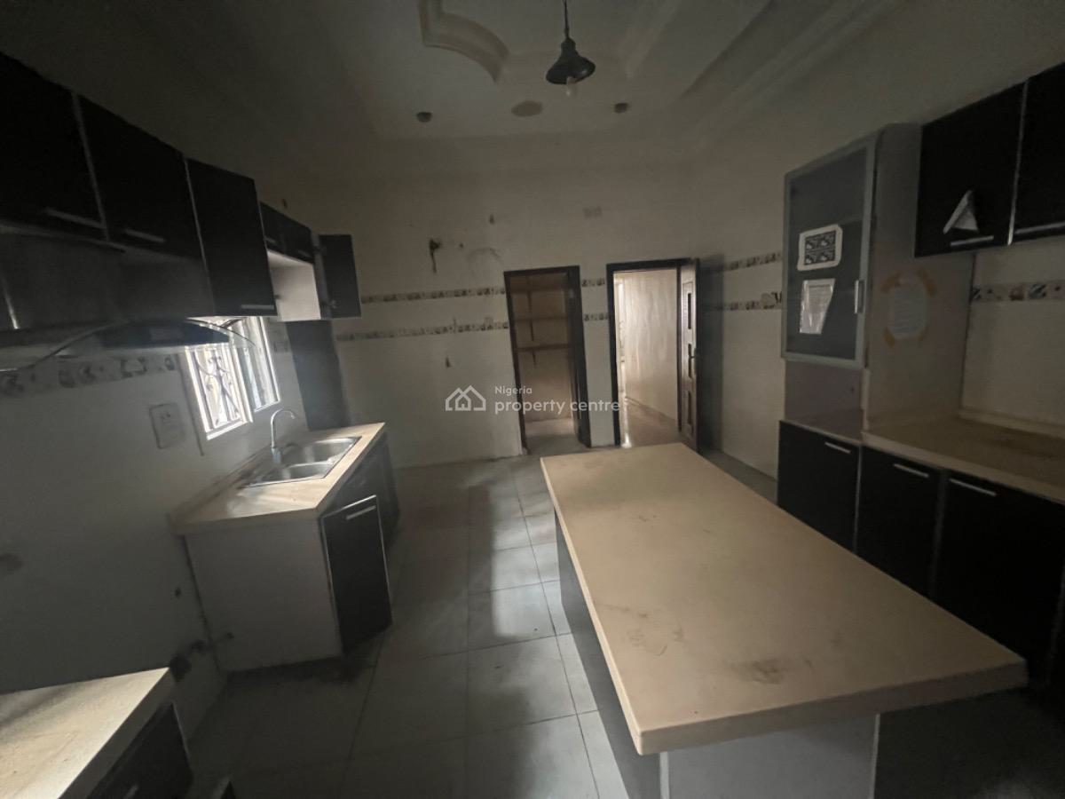 Self Compound 5 Bedroom Fully Detached Duplex with 2 Rooms Bq, Lekki Phase 1, Lekki, Lagos, Detached Duplex for Rent