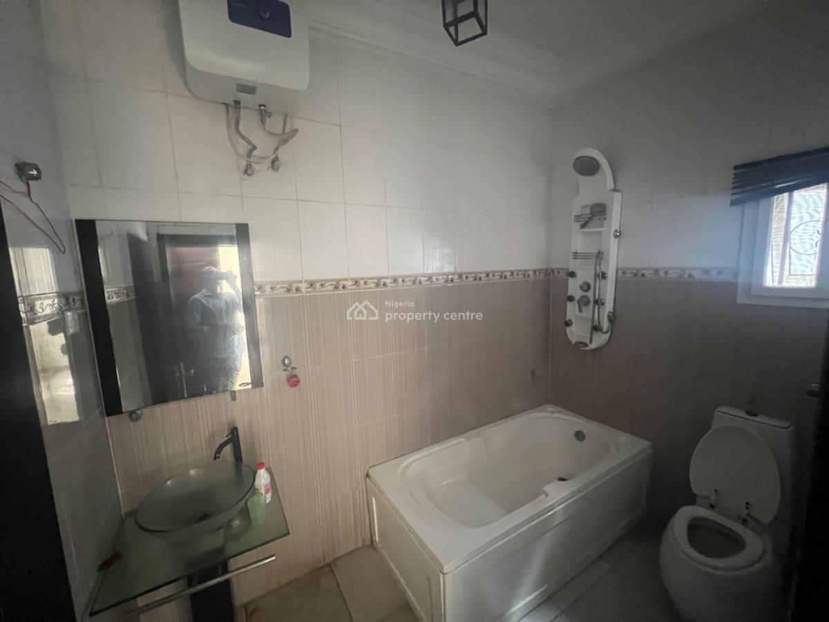 Self Compound 5 Bedroom Fully Detached Duplex with 2 Rooms Bq, Lekki Phase 1, Lekki, Lagos, Detached Duplex for Rent