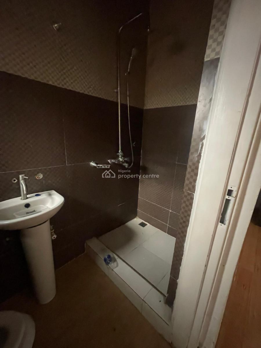 Luxury and Massive 1 Bedroom Apartment (upstairs), Ikate Elegushi, Lekki, Lagos, Mini Flat (room and Parlour) for Rent
