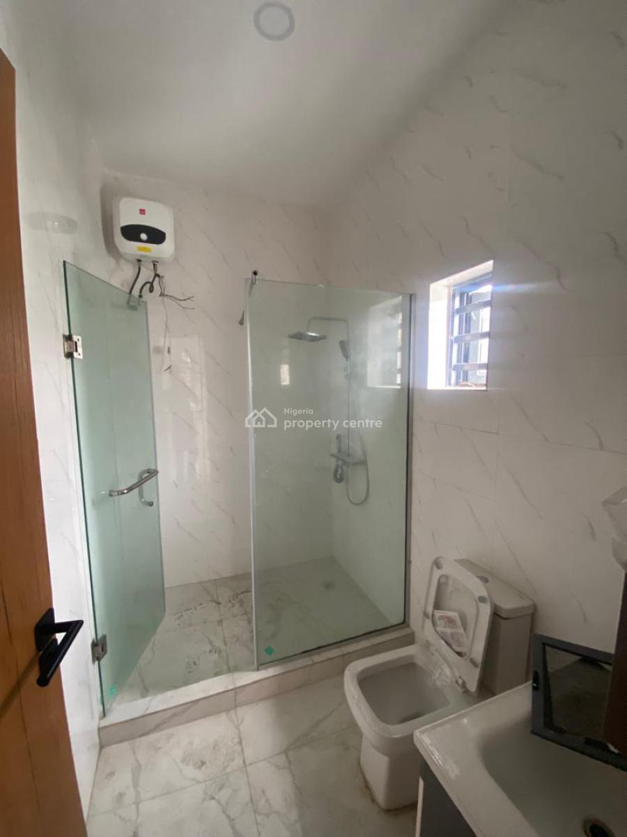 4 Bedrooms Detached House with Bq, Lekki, Lagos, Detached Duplex for Sale