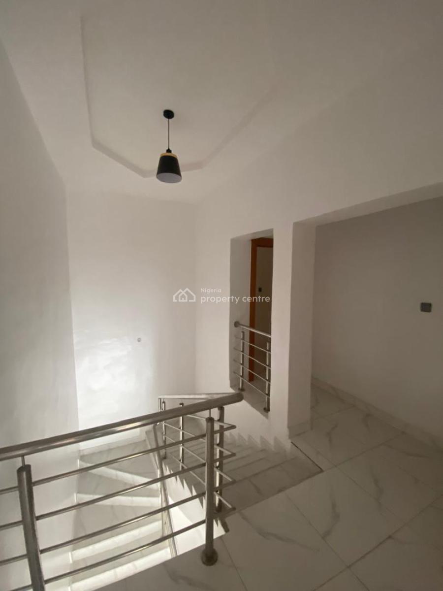 4 Bedrooms Detached House with Bq, Lekki, Lagos, Detached Duplex for Sale