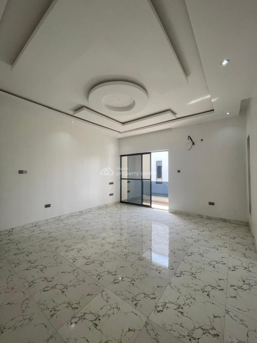 4 Bedrooms Semi-detached House with Bq, Ajah, Lagos, Semi-detached Duplex for Sale