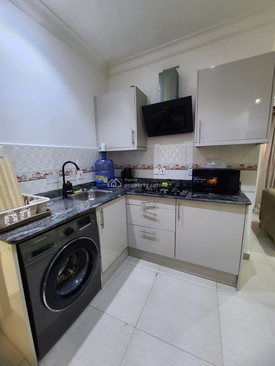Luxury 2 Bedroom with Fast Wi-fi, No. 10 Agodogba Avenue, Parkview, Ikoyi, Lagos, Flat / Apartment Short Let