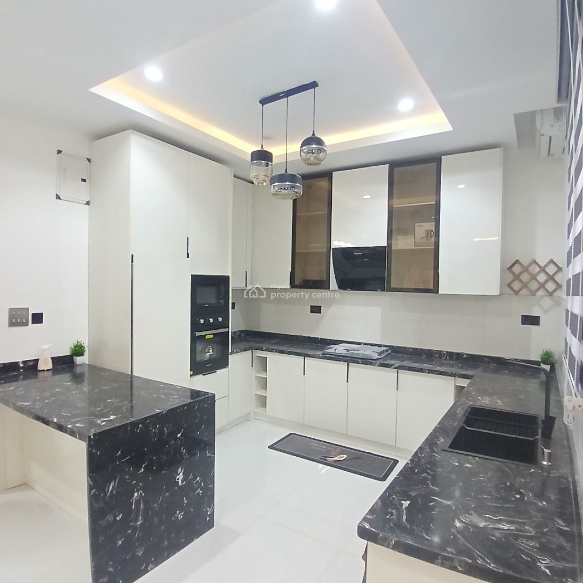 Exquisitely Detailed 2 Bedrooms Apartment with Swimming Pool, Ikate Elegushi, Lekki, Lagos, Flat / Apartment for Sale