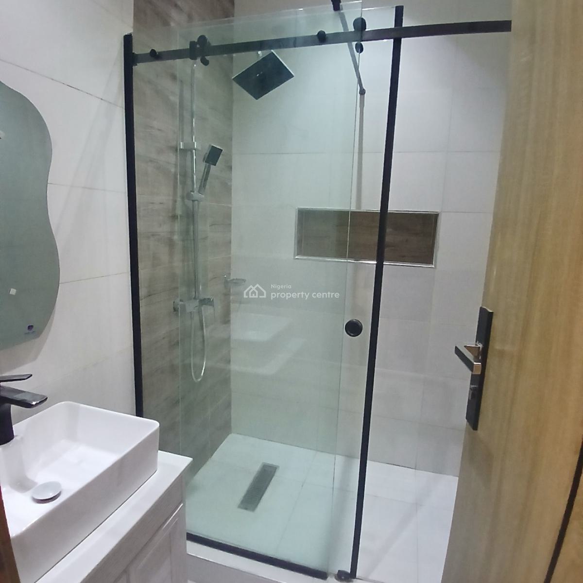 Exquisitely Detailed 2 Bedrooms Apartment with Swimming Pool, Ikate Elegushi, Lekki, Lagos, Flat / Apartment for Sale