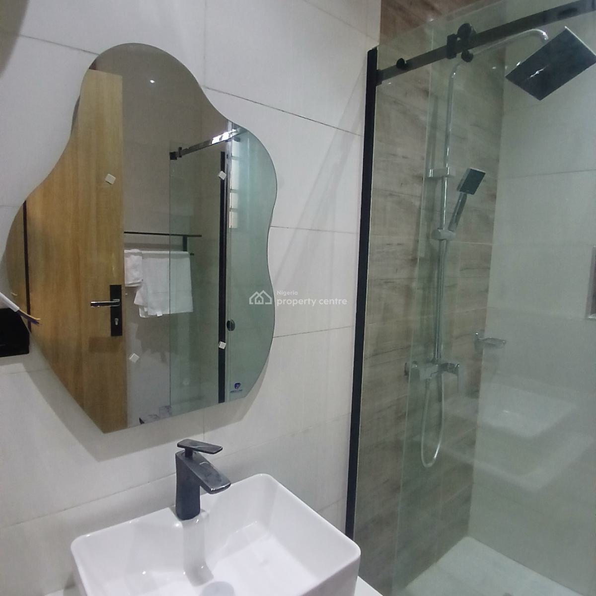 Exquisitely Detailed 2 Bedrooms Apartment with Swimming Pool, Ikate Elegushi, Lekki, Lagos, Flat / Apartment for Sale