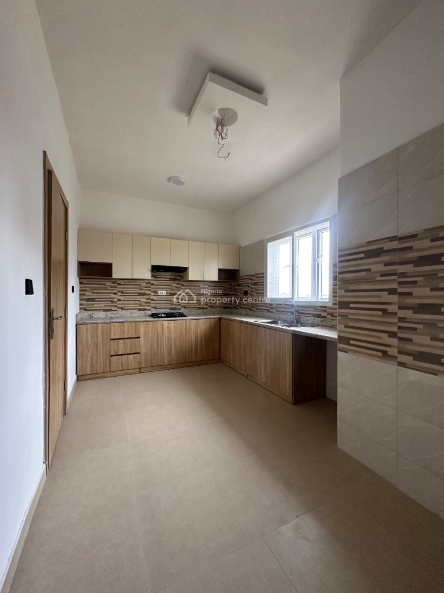 Fully Serviced 2 Bedroom Maisonette + Roof Top Terrace, Lekki Scheme 2, Ikota, Lekki, Lagos, Flat / Apartment for Rent