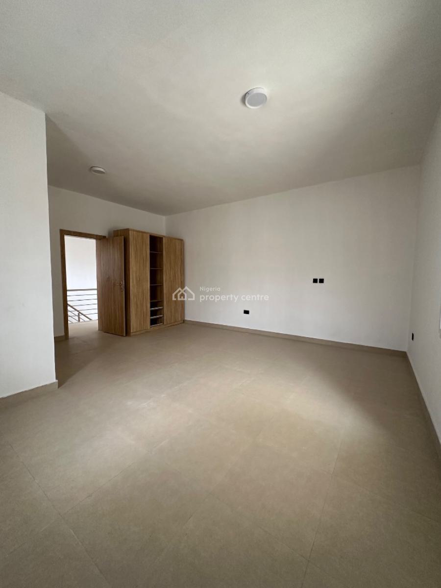 Fully Serviced 2 Bedroom Maisonette + Roof Top Terrace, Lekki Scheme 2, Ikota, Lekki, Lagos, Flat / Apartment for Rent
