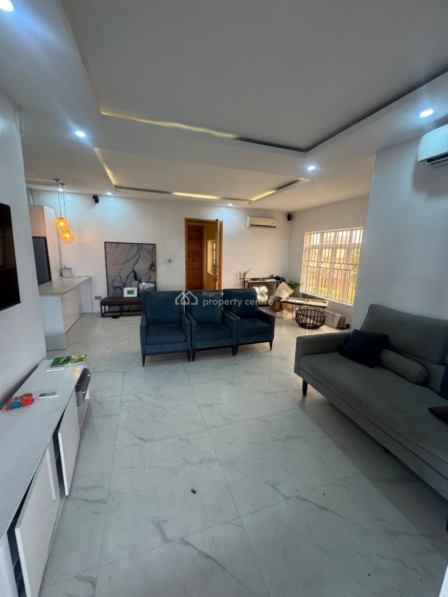 Luxury Two Bedroom with a Large Balcony, Lekki Phase 1, Lekki, Lagos, Flat / Apartment for Rent