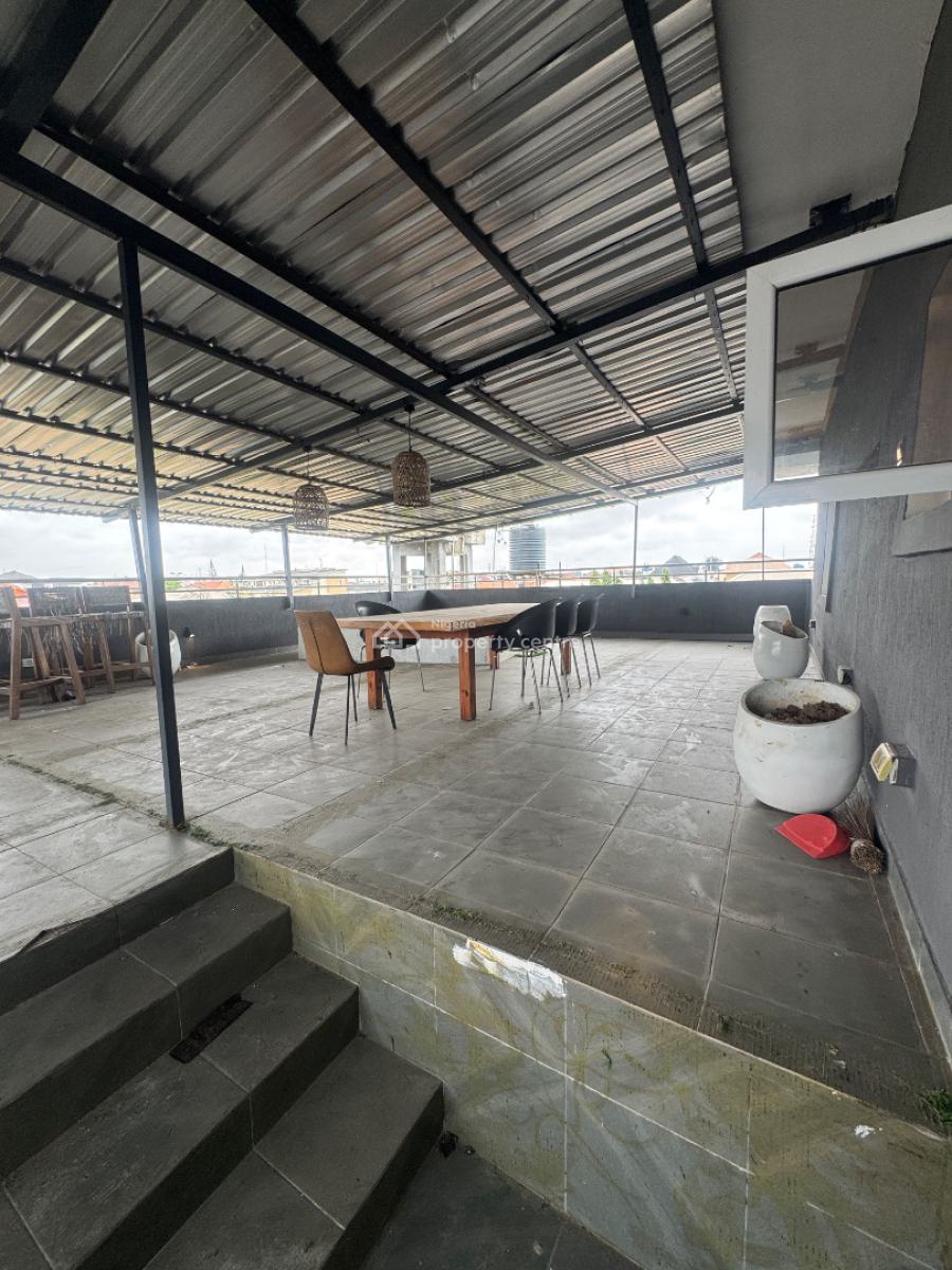 Luxury Two Bedroom with a Large Balcony, Lekki Phase 1, Lekki, Lagos, Flat / Apartment for Rent