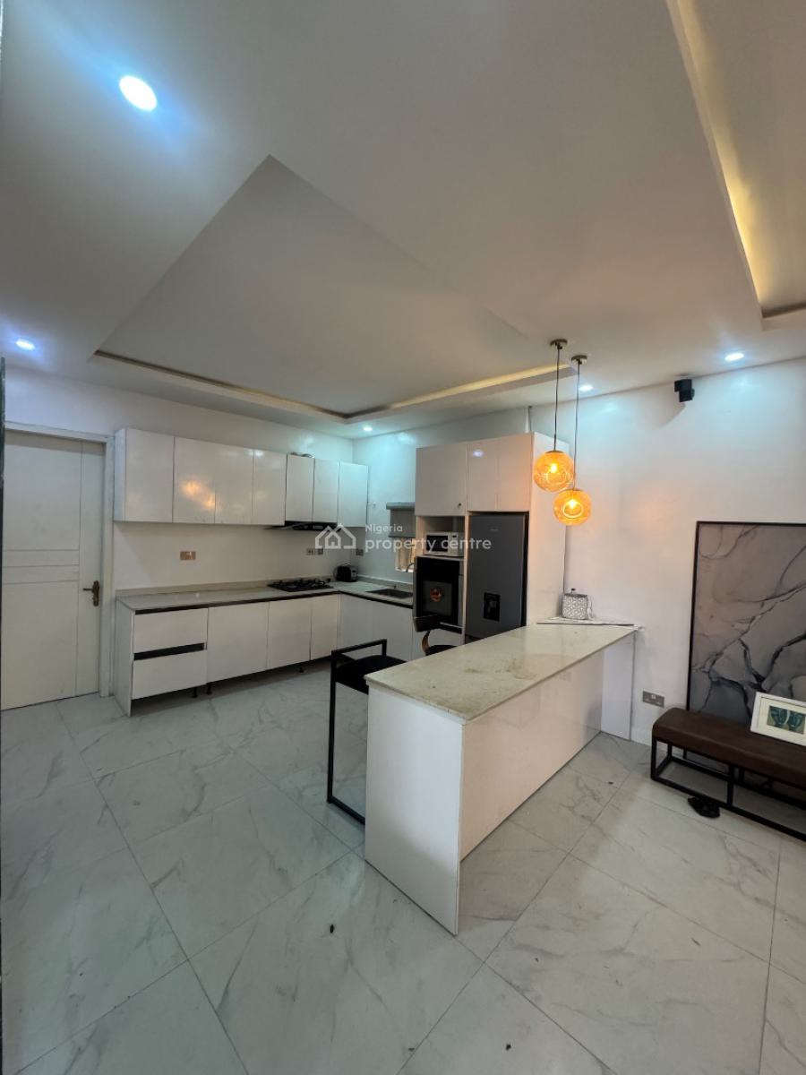 Luxury Two Bedroom with a Large Balcony, Lekki Phase 1, Lekki, Lagos, Flat / Apartment for Rent