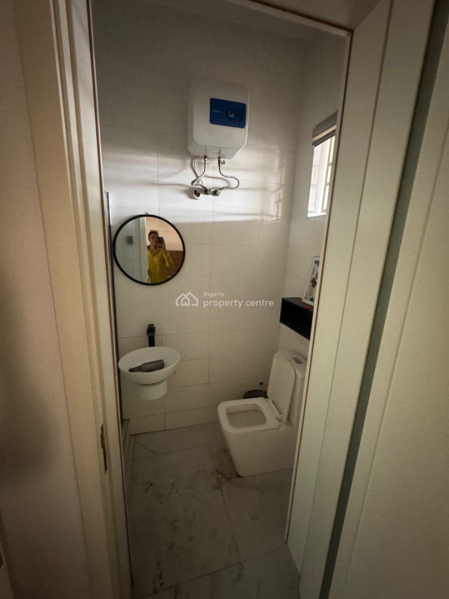 Luxury Two Bedroom with a Large Balcony, Lekki Phase 1, Lekki, Lagos, Flat / Apartment for Rent