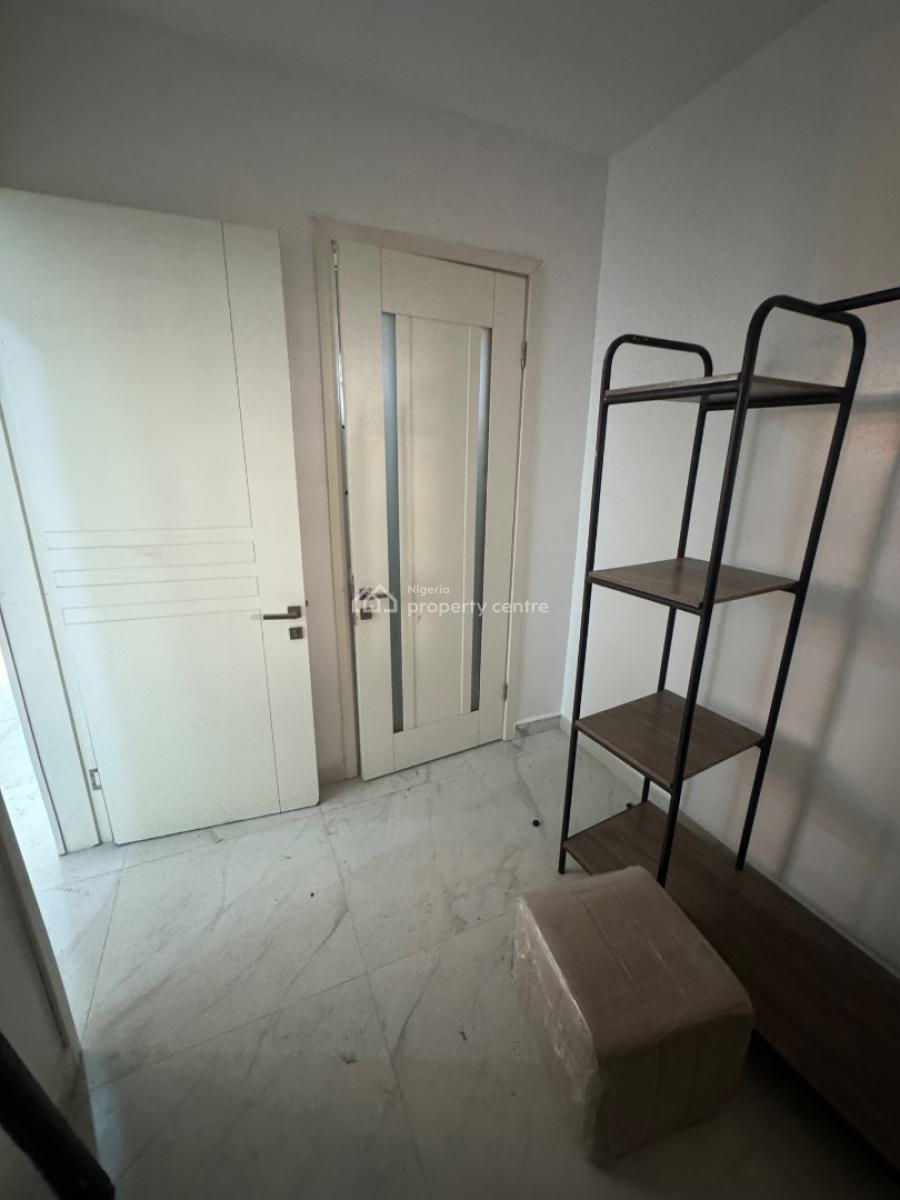 Luxury Two Bedroom with a Large Balcony, Lekki Phase 1, Lekki, Lagos, Flat / Apartment for Rent