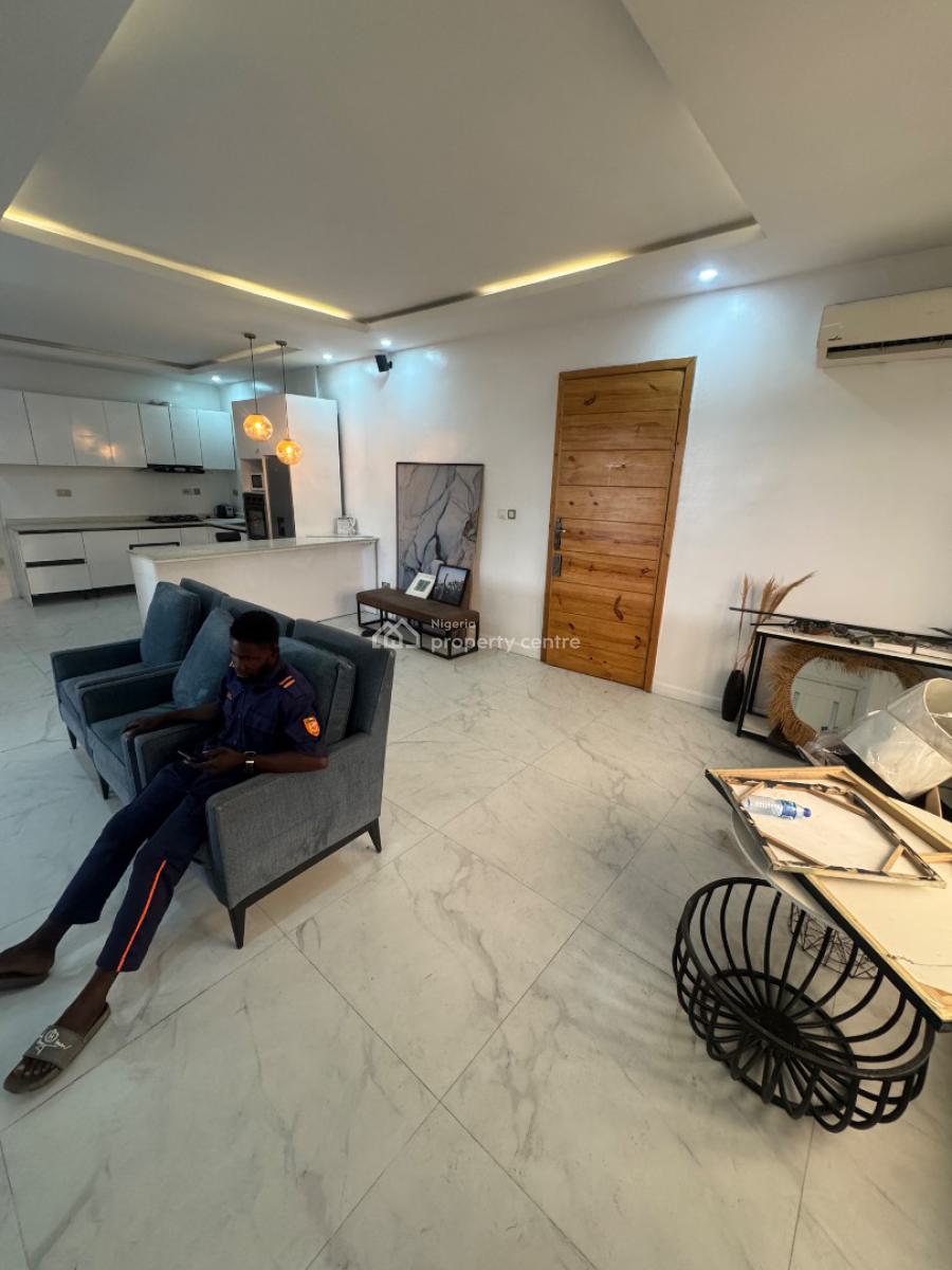 Luxury Two Bedroom with a Large Balcony, Lekki Phase 1, Lekki, Lagos, Flat / Apartment for Rent
