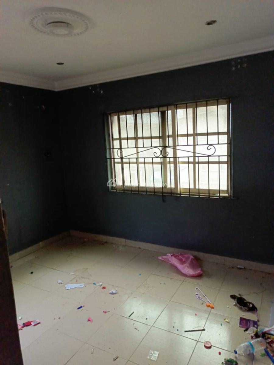 Nice & Spacious 3 Bedroom Apartment (upstairs), Ikeja, Lagos, Flat / Apartment for Rent