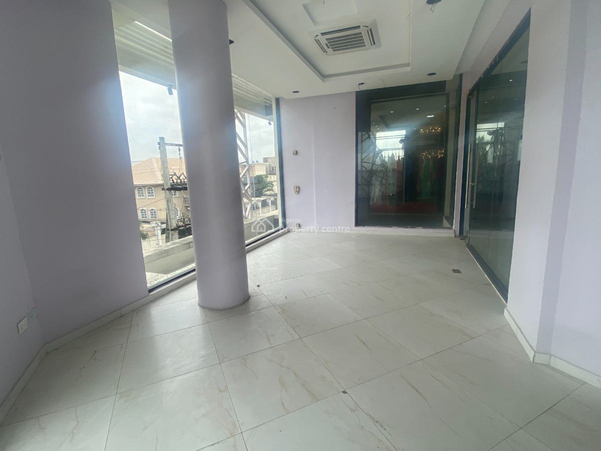Commercial Space, Lekki Phase 1, Lekki, Lagos, Plaza / Complex / Mall for Rent
